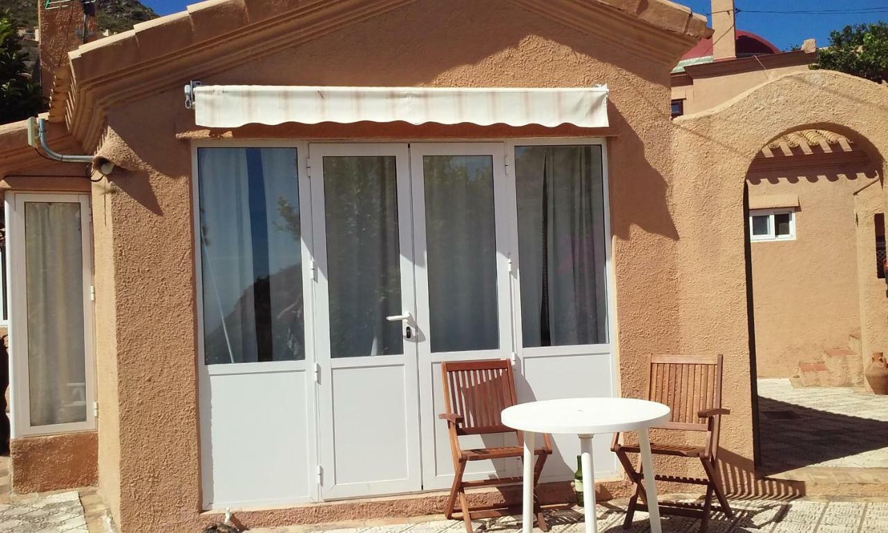 Cedra 5, Holiday Home, Cosy Apartment トゥレ エクステリア 写真